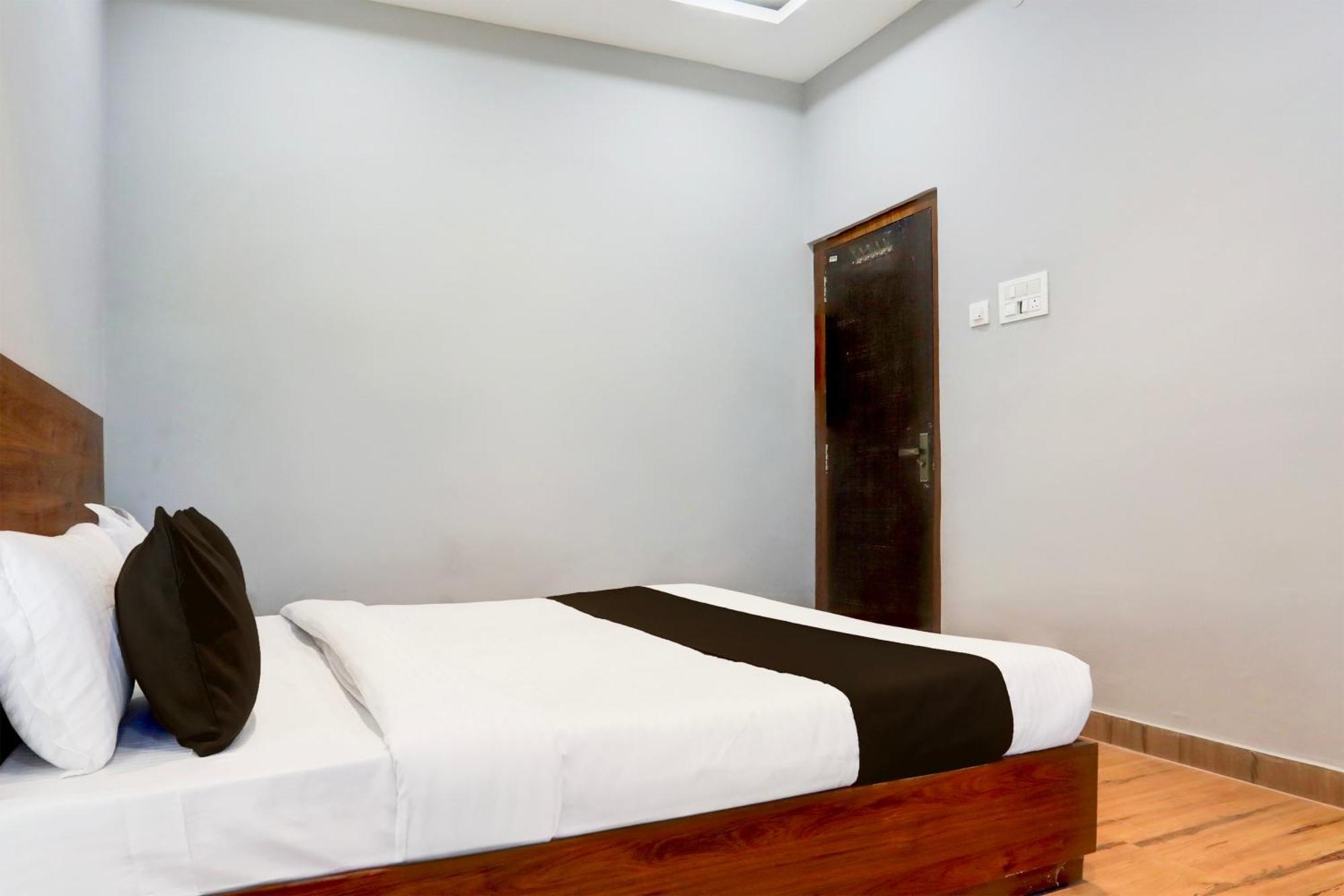 Hotel O Currency Inn Rāipur 外观 照片